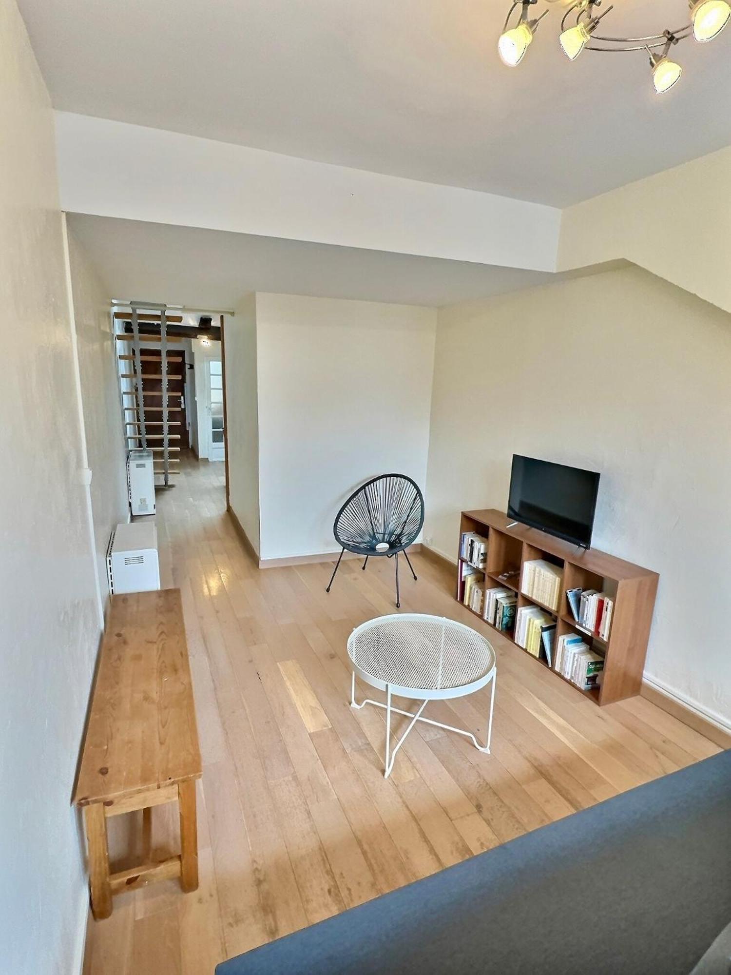 Wonderhost, Spacieux Et Atypique En Coeur De Ville Pau Extérieur photo